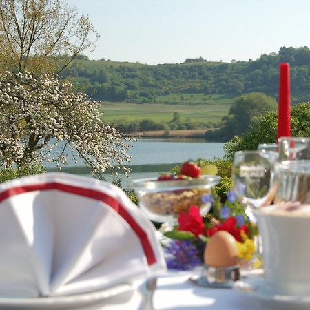 Hotel-Ferienwohnungen Cafe Maarblick Schalkenmehren Kültér fotó