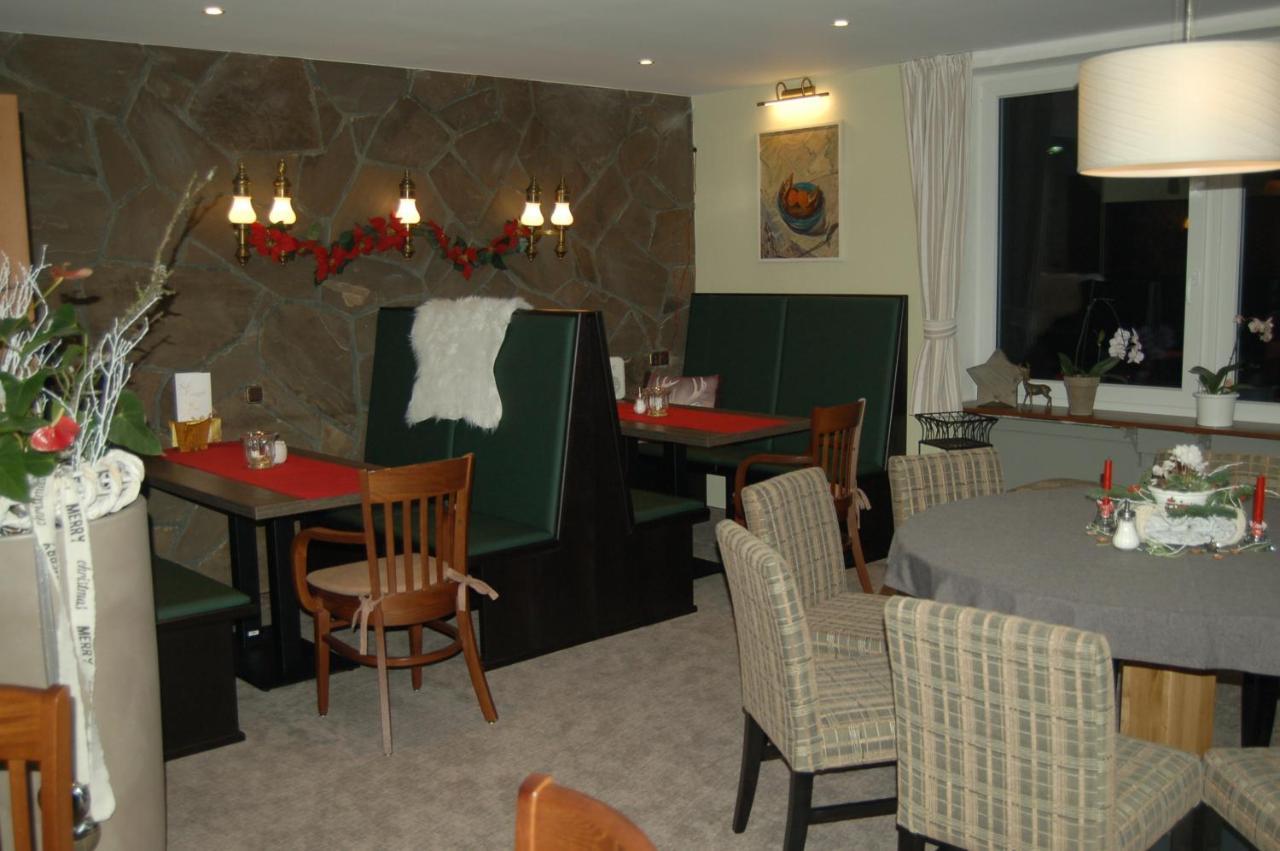 Hotel-Ferienwohnungen Cafe Maarblick Schalkenmehren Kültér fotó