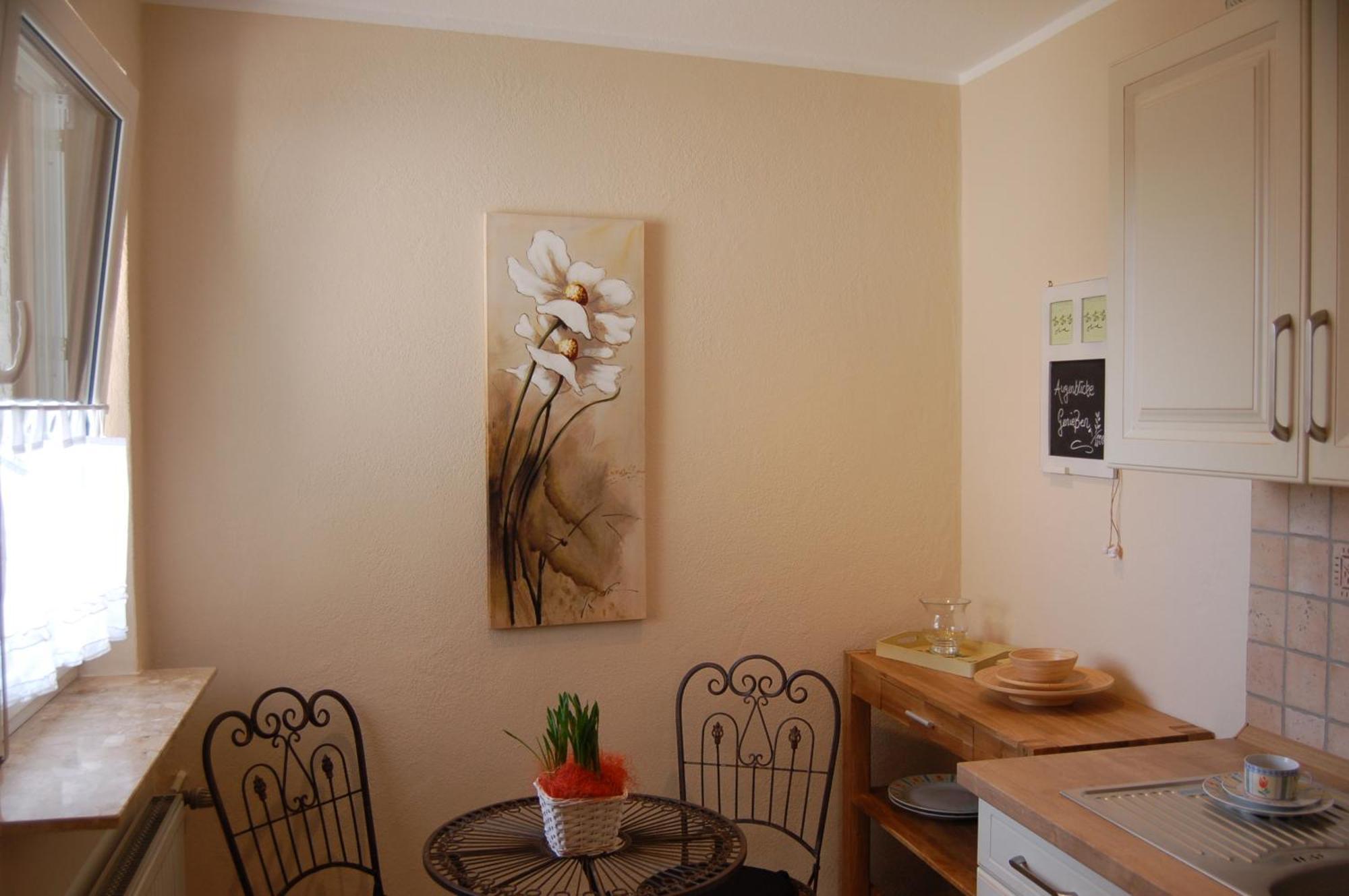 Hotel-Ferienwohnungen Cafe Maarblick Schalkenmehren Szoba fotó